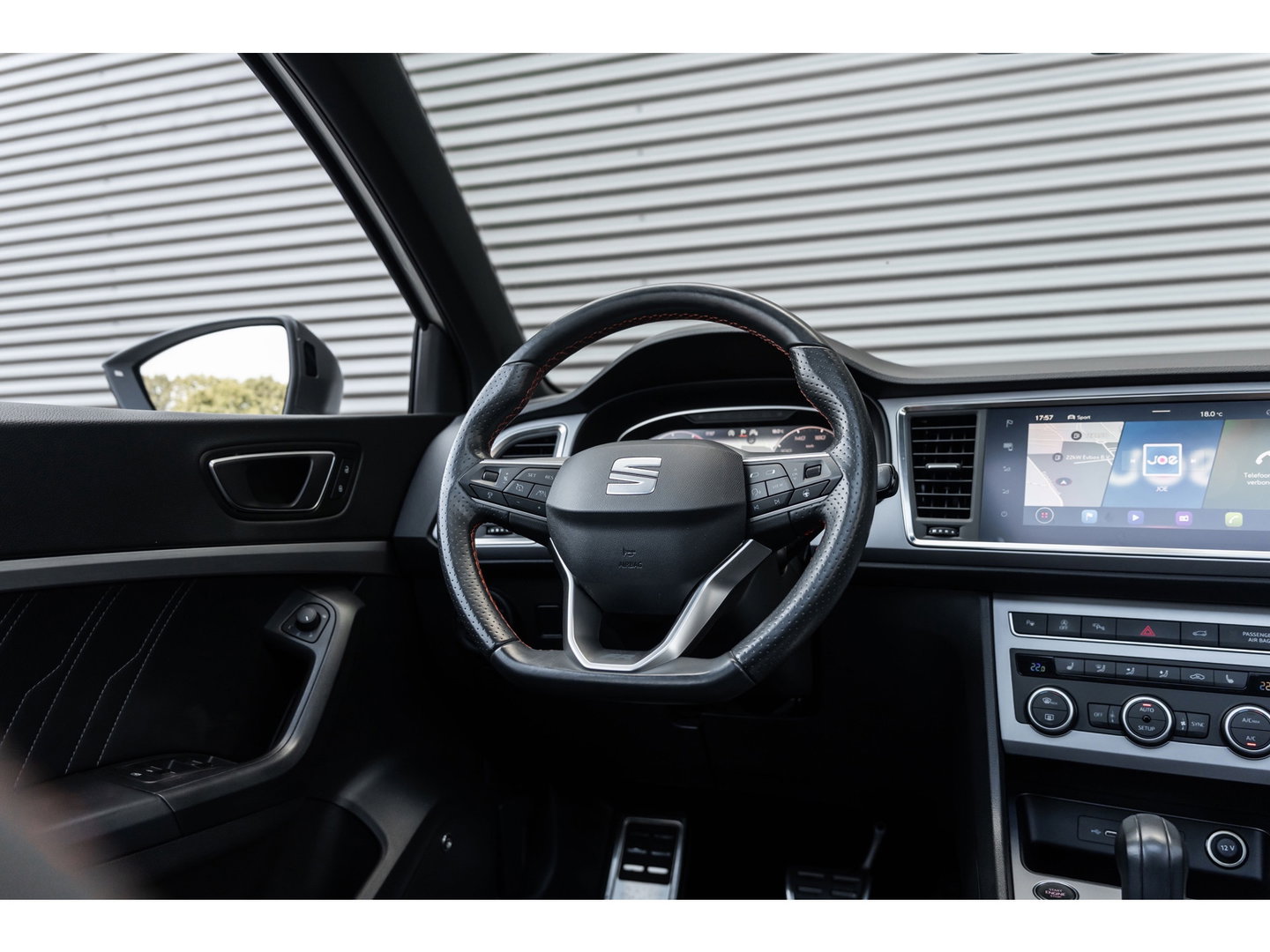 SEAT Ateca 2.0 TSI 4Drive FR PANO BEATS TREKHAAK CAMERA 360