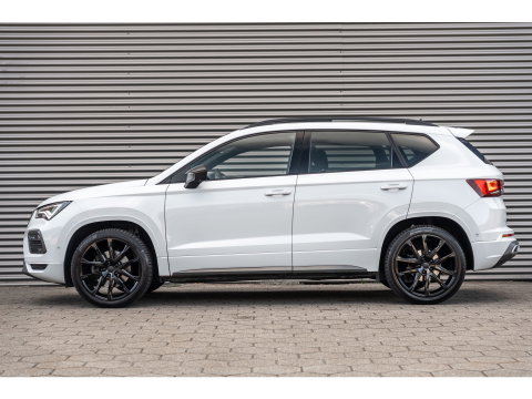 SEAT Ateca 2.0 TSI 4Drive FR PANO BEATS TREKHAAK CAMERA 360
