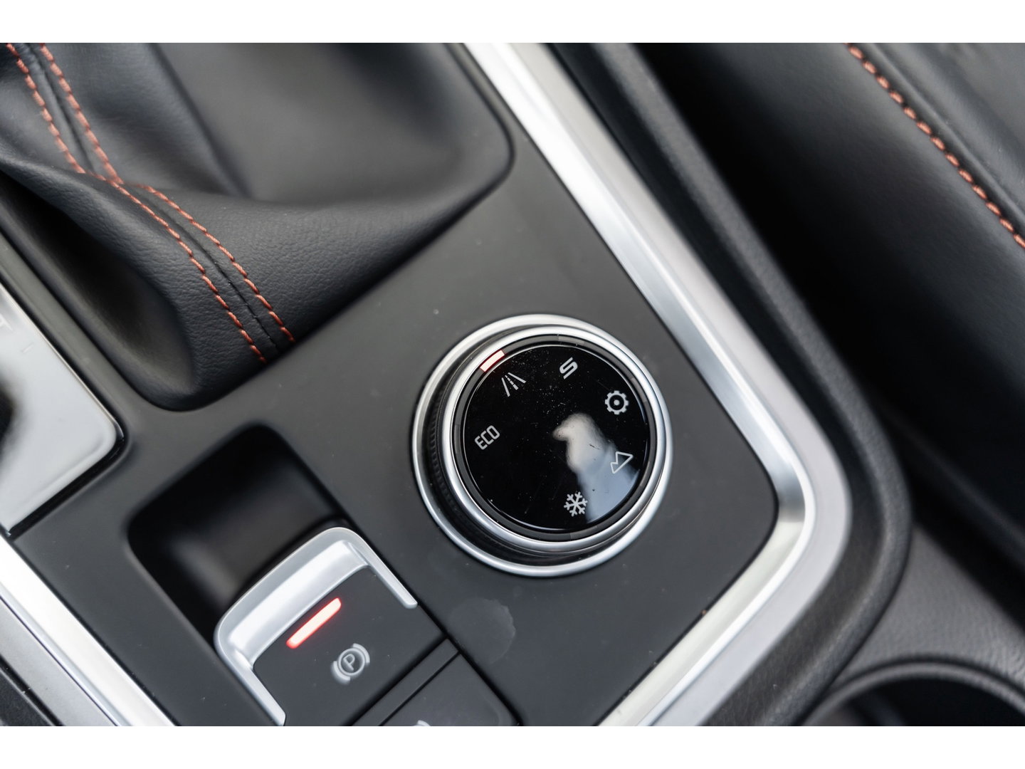 SEAT Ateca 2.0 TSI 4Drive FR PANO BEATS TREKHAAK CAMERA 360