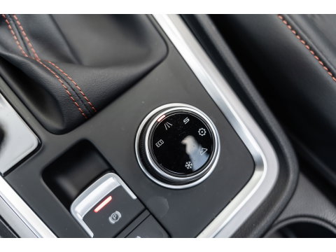 SEAT Ateca 2.0 TSI 4Drive FR PANO BEATS TREKHAAK CAMERA 360