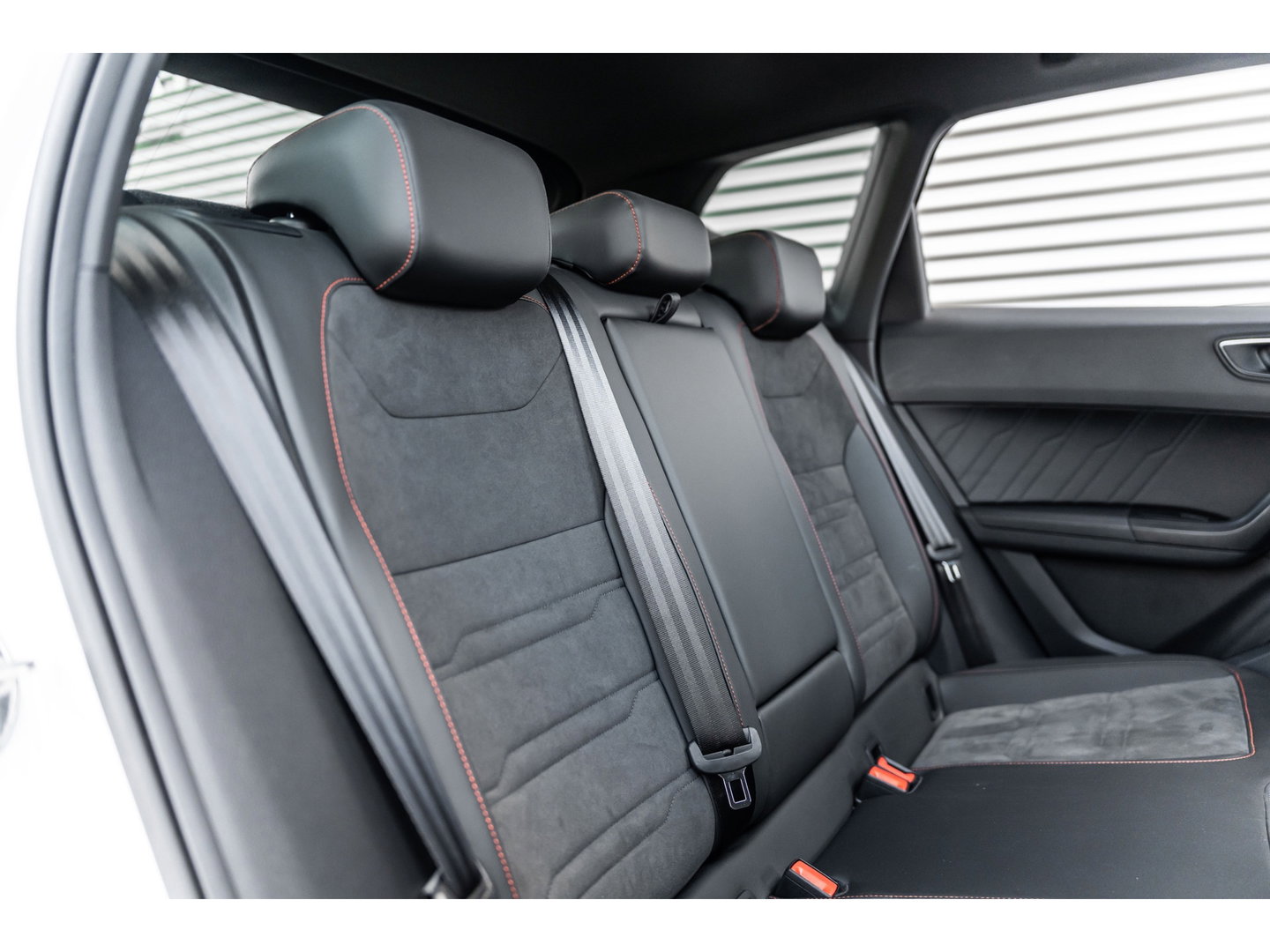 SEAT Ateca 2.0 TSI 4Drive FR PANO BEATS TREKHAAK CAMERA 360