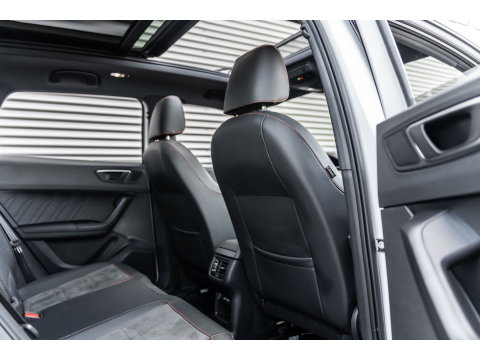 SEAT Ateca 2.0 TSI 4Drive FR PANO BEATS TREKHAAK CAMERA 360