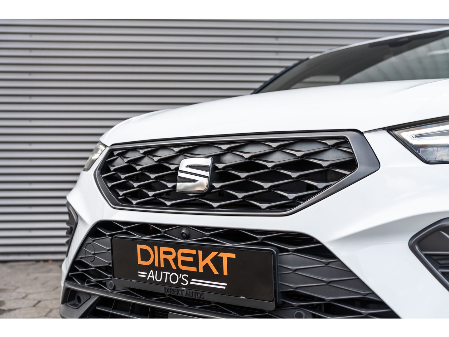 SEAT Ateca 2.0 TSI 4Drive FR PANO BEATS TREKHAAK CAMERA 360