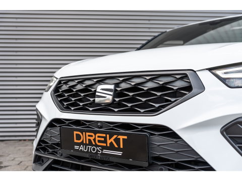 SEAT Ateca 2.0 TSI 4Drive FR PANO BEATS TREKHAAK CAMERA 360