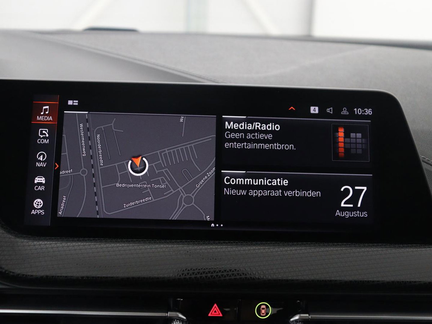 BMW 1-serie 118i Business Edition | Half leder | Cruise control | Stoelverwarming | Navigatie | Carplay | Park assist | Climate control | Virtual dashboard | 17" velgen