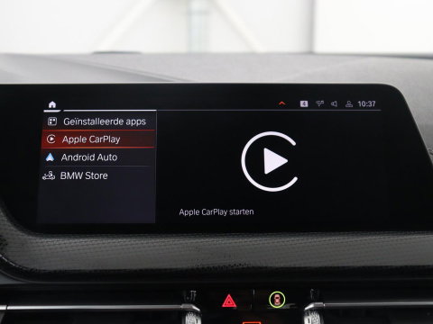 BMW 1-serie 118i Business Edition | Half leder | Cruise control | Stoelverwarming | Navigatie | Carplay | Park assist | Climate control | Virtual dashboard | 17" velgen