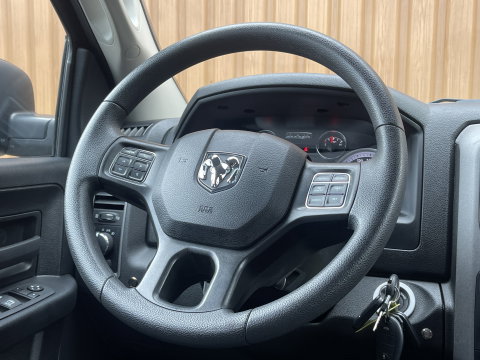 Dodge Ram 1500 CLASSIC 5.7 V8 CLASSIC NIGHT 4x4 | LPG | | 3500KG Trekken | Apple Carplay | Cruise Control | Achteruitrij Camera | 20'' Lichtmetaal |