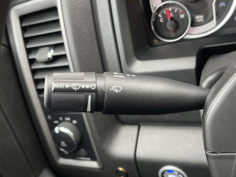 Dodge Ram 1500 CLASSIC 5.7 V8 CLASSIC NIGHT 4x4 | LPG | | 3500KG Trekken | Apple Carplay | Cruise Control | Achteruitrij Camera | 20'' Lichtmetaal |