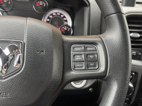 Dodge Ram 1500 CLASSIC 5.7 V8 CLASSIC NIGHT 4x4 | LPG | | 3500KG Trekken | Apple Carplay | Cruise Control | Achteruitrij Camera | 20'' Lichtmetaal |