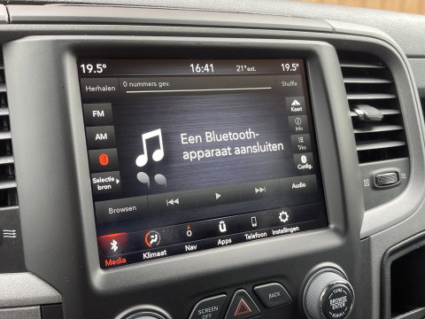Dodge Ram 1500 CLASSIC 5.7 V8 CLASSIC NIGHT 4x4 | LPG | | 3500KG Trekken | Apple Carplay | Cruise Control | Achteruitrij Camera | 20'' Lichtmetaal |