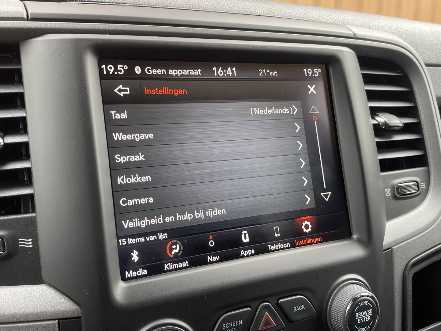 Dodge Ram 1500 CLASSIC 5.7 V8 CLASSIC NIGHT 4x4 | LPG | | 3500KG Trekken | Apple Carplay | Cruise Control | Achteruitrij Camera | 20'' Lichtmetaal |