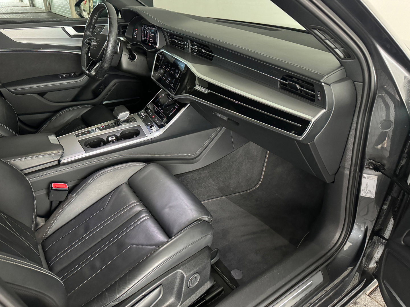 Audi A6 Avant 55 TFSI quattro Competition Pano|B&O|BlindSpot|Keyless|Camera