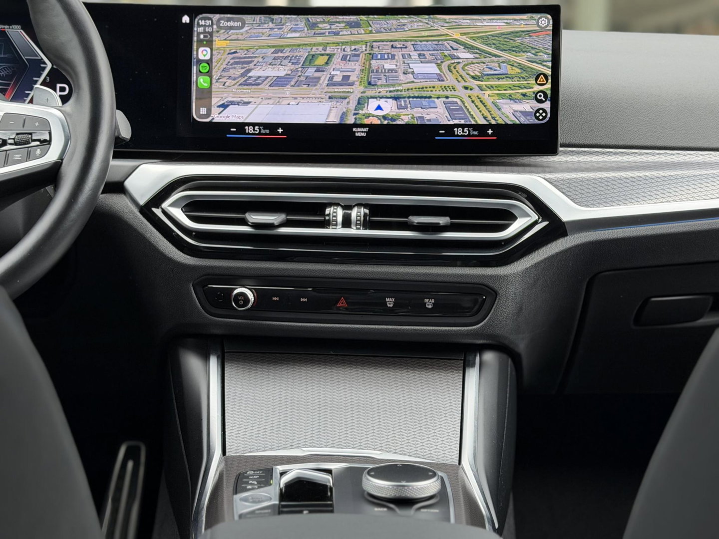 BMW 3 Serie Touring 330e xDrive M-Sport Pro |Pano|Driving Ass Prof|Innovation|360Cam|19"|