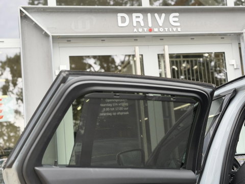 BMW 3 Serie Touring 330e xDrive M-Sport Pro |Pano|Driving Ass Prof|Innovation|360Cam|19"|