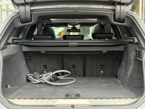 BMW 3 Serie Touring 330e xDrive M-Sport Pro |Pano|Driving Ass Prof|Innovation|360Cam|19"|
