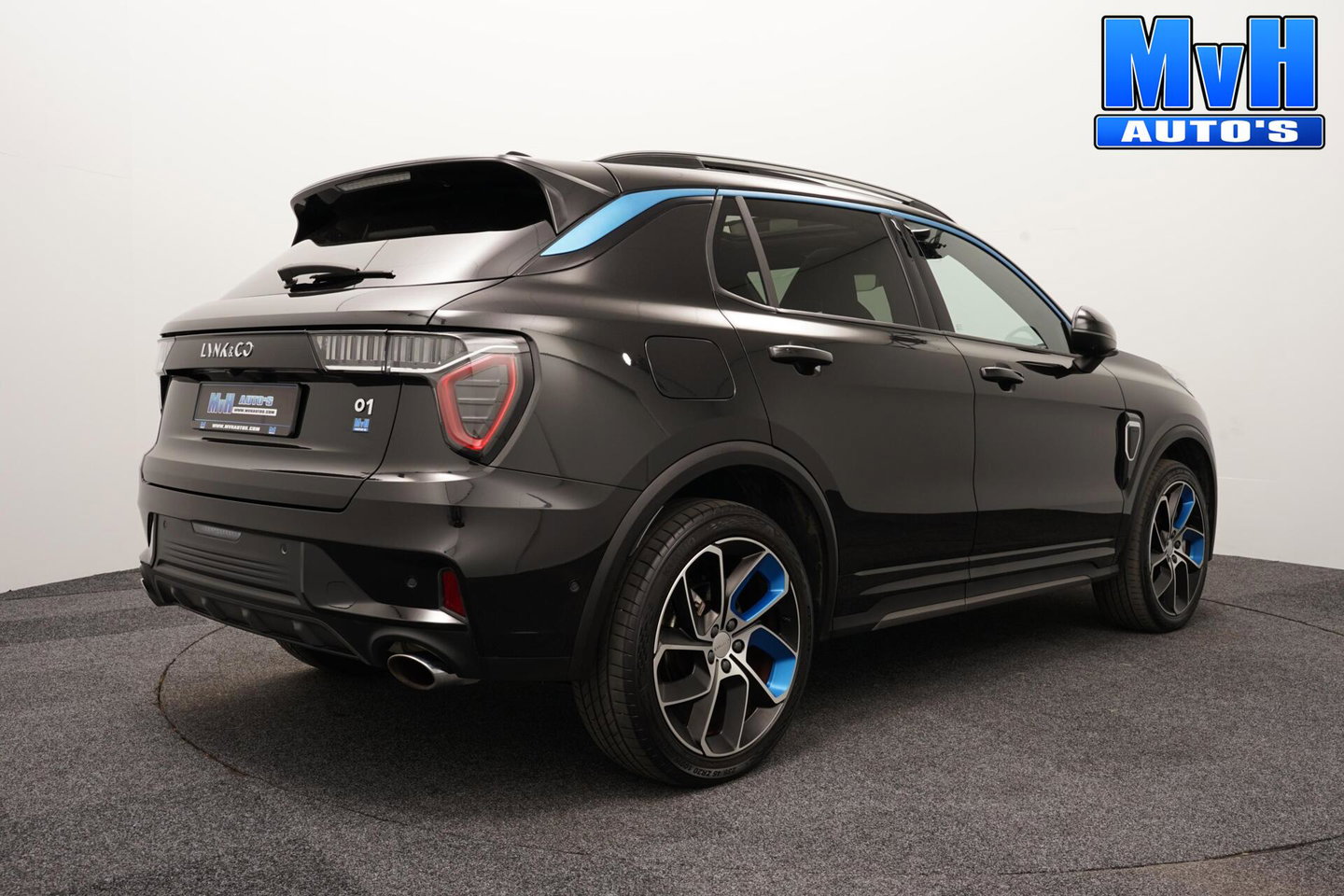Lynk & Co 01 1.5 PHEV|ZWARTE.HEMEL|360ºCAM|PANO|262PK|SOH95%
