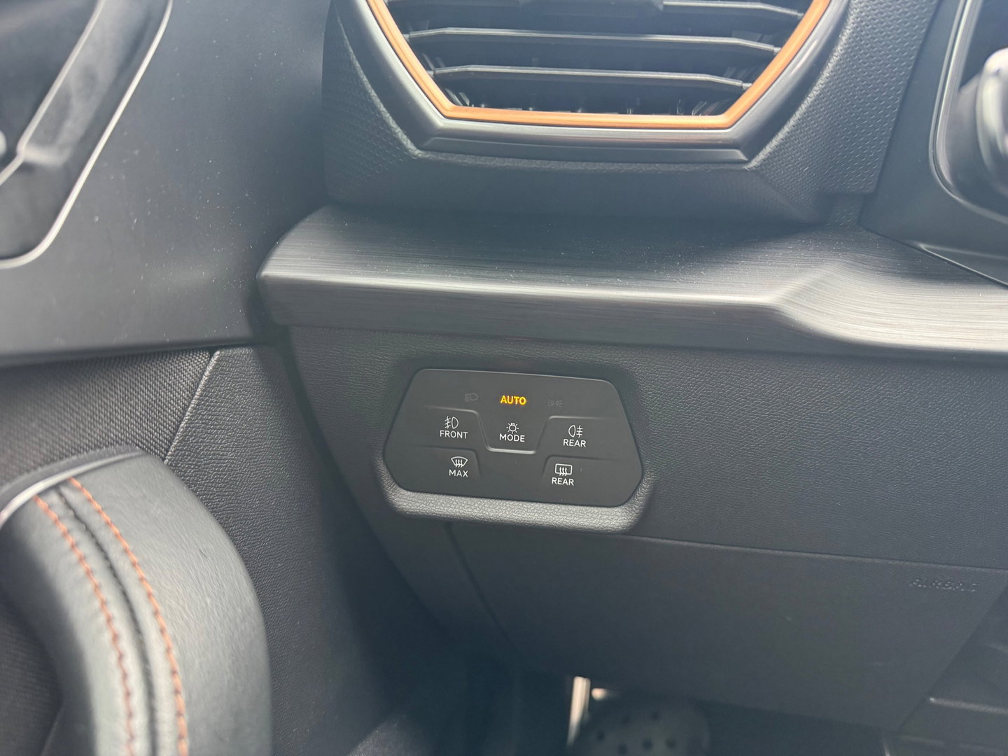 CUPRA Leon 1.4 e-Hybrid VZ Camera Led 245 PK Panorama Leder FR