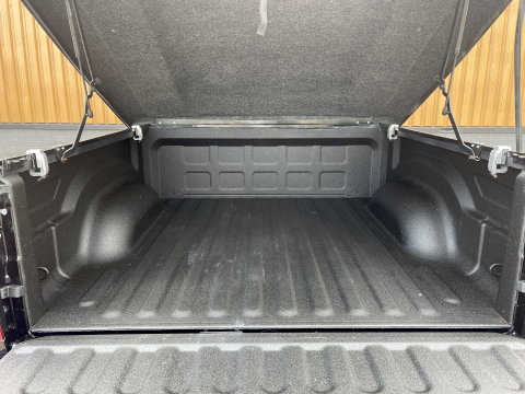 Dodge Ram 1500 CLASSIC 5.7 V8 CLASSIC NIGHT 4x4 | LPG | | 3500KG Trekken | Apple Carplay | Cruise Control | Achteruitrij Camera | 20'' Lichtmetaal |