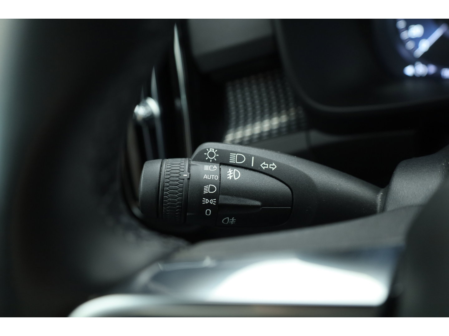 Volvo XC40 1.5 T4 211 PK Recharge R-Design |Trekhaak | 360 camera | Leer | Stoel + stuurverwarming |  Elek. Stoelen |