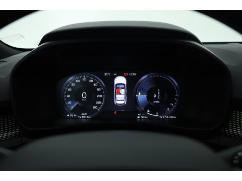 Volvo XC40 1.5 T4 211 PK Recharge R-Design |Trekhaak | 360 camera | Leer | Stoel + stuurverwarming |  Elek. Stoelen |