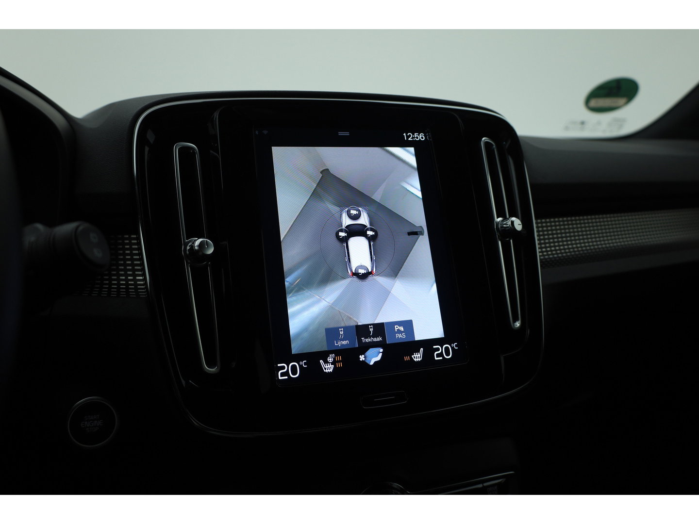 Volvo XC40 1.5 T4 211 PK Recharge R-Design |Trekhaak | 360 camera | Leer | Stoel + stuurverwarming |  Elek. Stoelen |