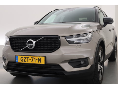 Volvo XC40 1.5 T4 211 PK Recharge R-Design |Trekhaak | 360 camera | Leer | Stoel + stuurverwarming |  Elek. Stoelen |