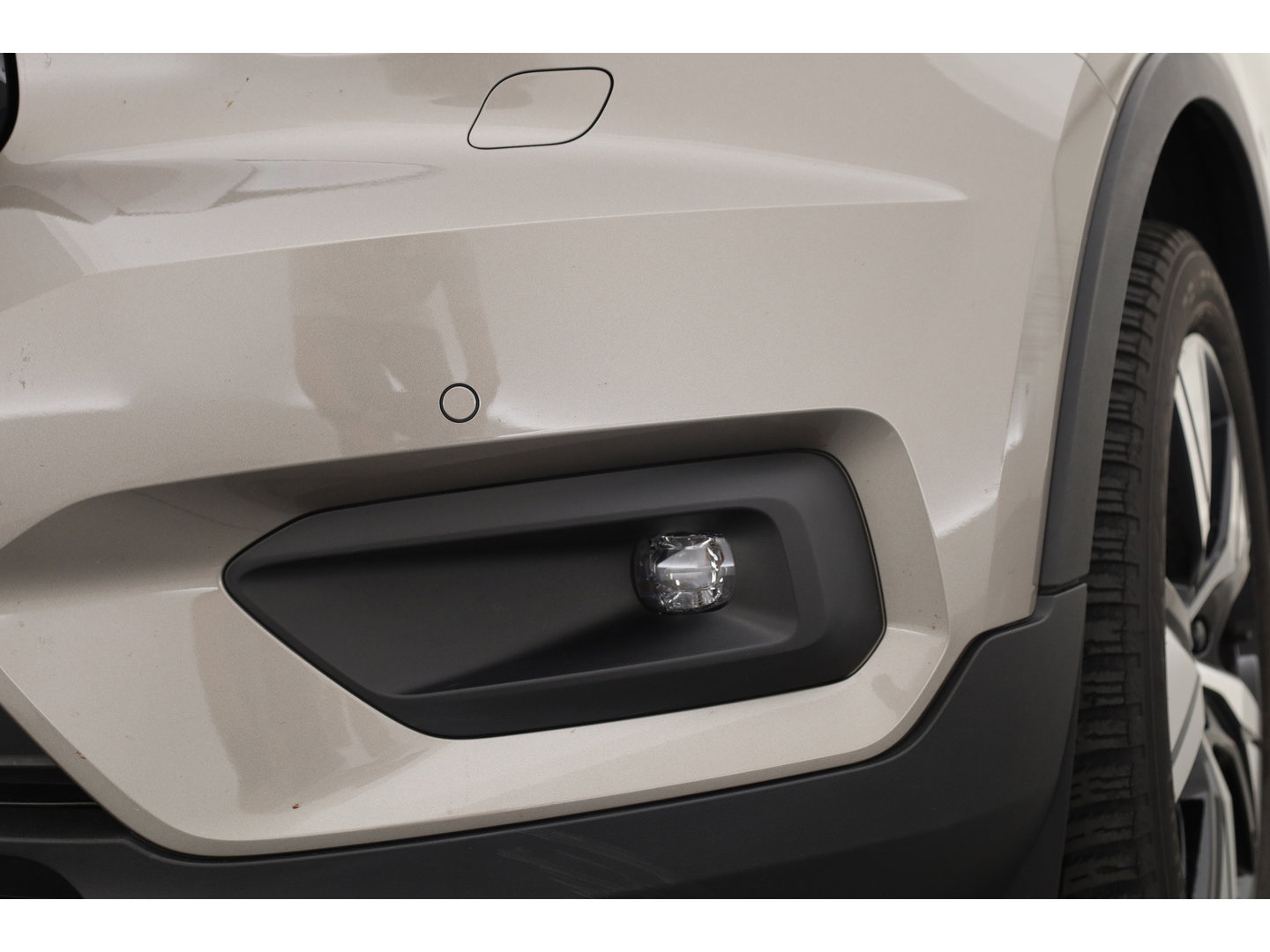 Volvo XC40 1.5 T4 211 PK Recharge R-Design |Trekhaak | 360 camera | Leer | Stoel + stuurverwarming |  Elek. Stoelen |