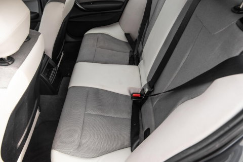 BMW 1 Serie 116i Business+ AUTOMAAT / CRUISE CONTROLE / BLACK LINE / AIRCO / CARPLAY / URBAN