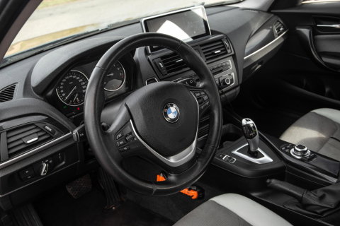 BMW 1 Serie 116i Business+ AUTOMAAT / CRUISE CONTROLE / BLACK LINE / AIRCO / CARPLAY / URBAN