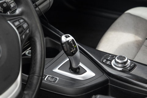 BMW 1 Serie 116i Business+ AUTOMAAT / CRUISE CONTROLE / BLACK LINE / AIRCO / CARPLAY / URBAN