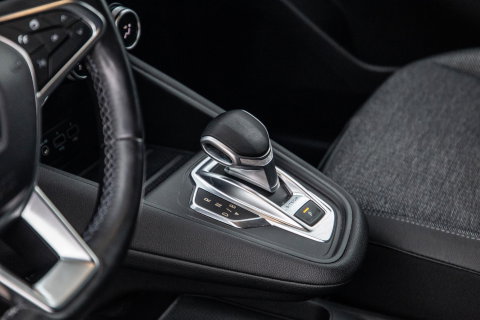 Renault Captur E-TECH Plug-in Hybrid Rive Gauche BLACK LINE / CRUISE CONTROLE / NAVI / CARPLAY