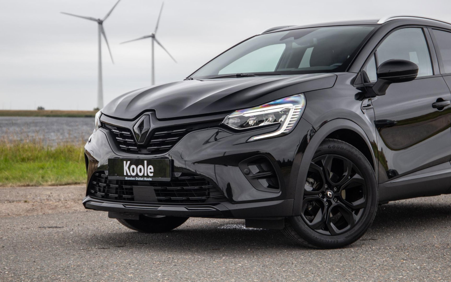 Renault Captur E-TECH Plug-in Hybrid Rive Gauche BLACK LINE / CRUISE CONTROLE / NAVI / CARPLAY