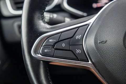 Renault Captur E-TECH Plug-in Hybrid Rive Gauche BLACK LINE / CRUISE CONTROLE / NAVI / CARPLAY