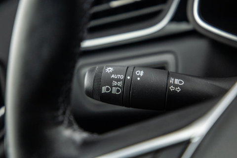 Renault Captur E-TECH Plug-in Hybrid Rive Gauche BLACK LINE / CRUISE CONTROLE / NAVI / CARPLAY