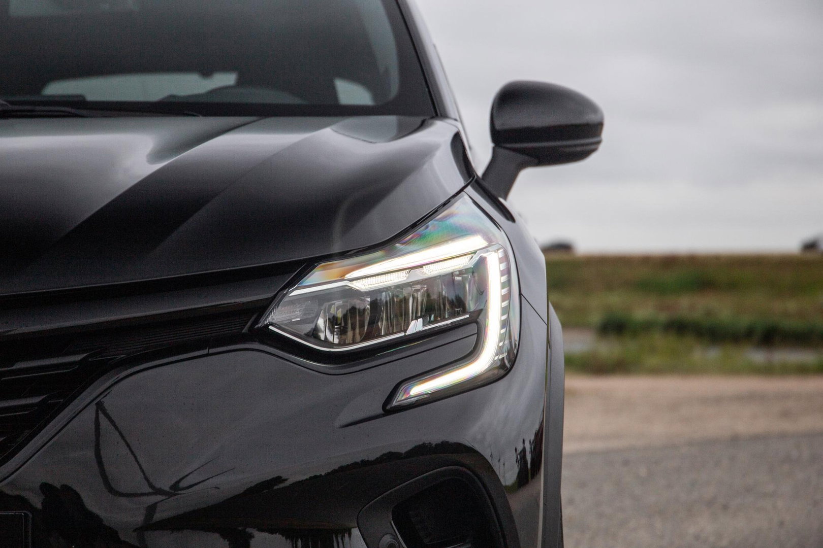 Renault Captur E-TECH Plug-in Hybrid Rive Gauche BLACK LINE / CRUISE CONTROLE / NAVI / CARPLAY
