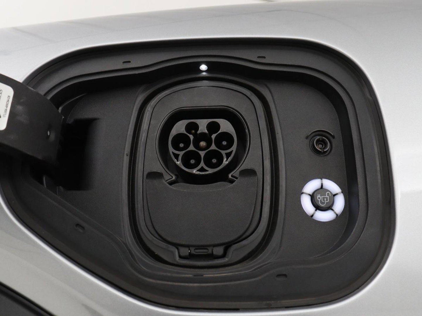 Ford Mustang Mach-E RWD 75 kWh | SOH 91,7% | Panoramadak | 360 Camera | Leder | Stoelverwarming | Adaptive cruise | B&O Sound | Stuurverwarming | Carplay | Keyless | Navigatie | Side Assist