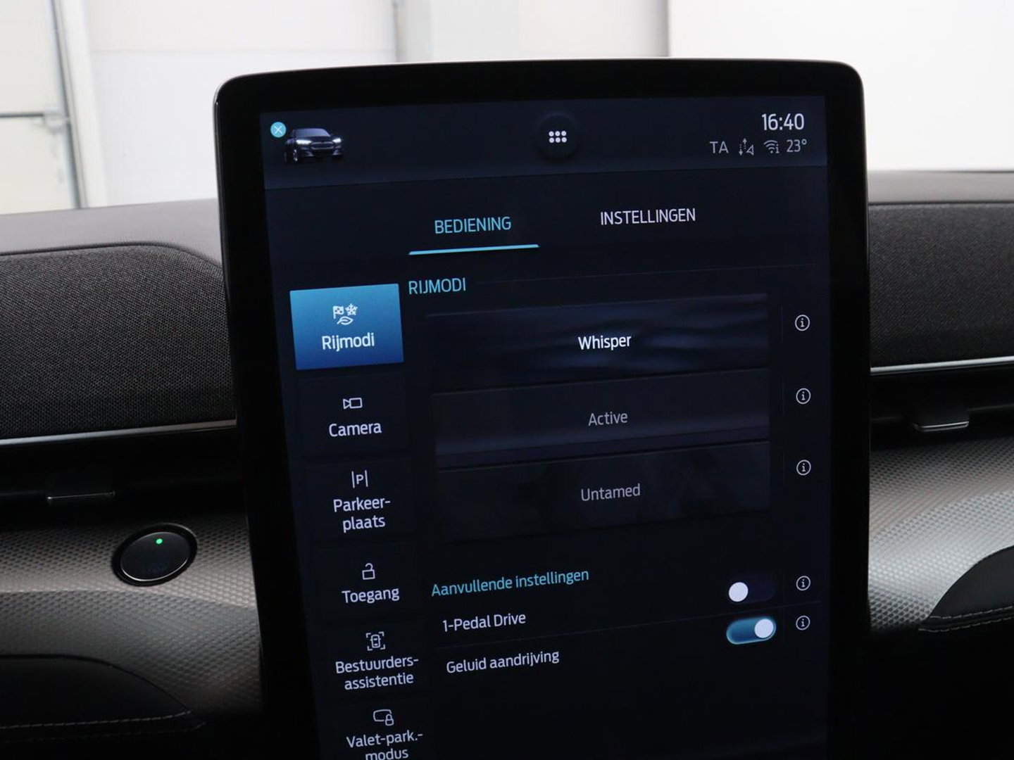 Ford Mustang Mach-E RWD 75 kWh | SOH 91,7% | Panoramadak | 360 Camera | Leder | Stoelverwarming | Adaptive cruise | B&O Sound | Stuurverwarming | Carplay | Keyless | Navigatie | Side Assist