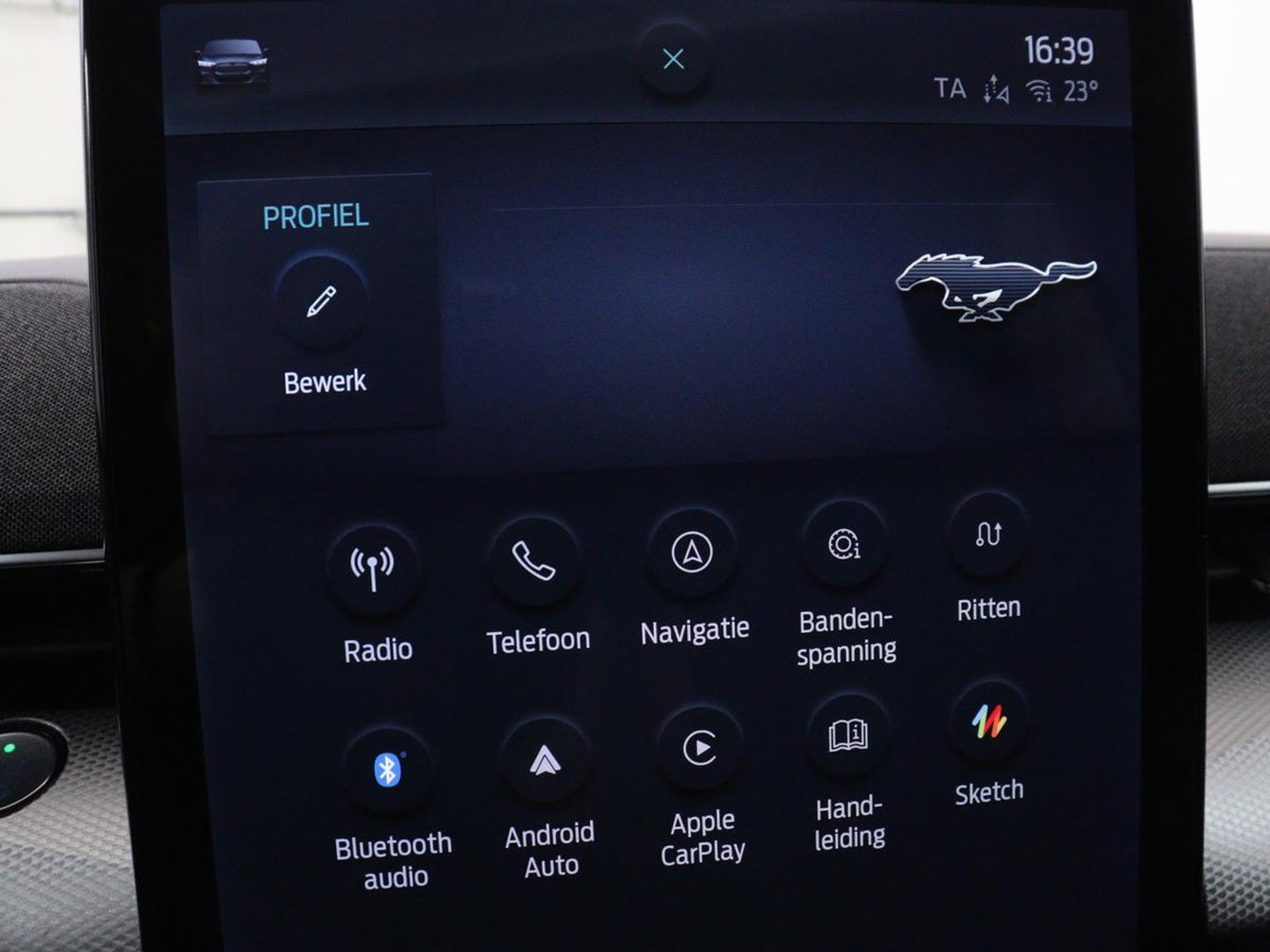 Ford Mustang Mach-E RWD 75 kWh | SOH 91,7% | Panoramadak | 360 Camera | Leder | Stoelverwarming | Adaptive cruise | B&O Sound | Stuurverwarming | Carplay | Keyless | Navigatie | Side Assist