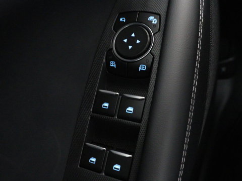 Ford Mustang Mach-E RWD 75 kWh | SOH 91,7% | Panoramadak | 360 Camera | Leder | Stoelverwarming | Adaptive cruise | B&O Sound | Stuurverwarming | Carplay | Keyless | Navigatie | Side Assist