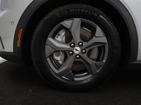 Ford Mustang Mach-E RWD 75 kWh | SOH 91,7% | Panoramadak | 360 Camera | Leder | Stoelverwarming | Adaptive cruise | B&O Sound | Stuurverwarming | Carplay | Keyless | Navigatie | Side Assist