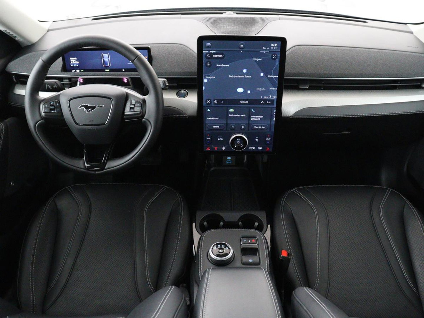Ford Mustang Mach-E RWD 75 kWh | SOH 91,7% | Panoramadak | 360 Camera | Leder | Stoelverwarming | Adaptive cruise | B&O Sound | Stuurverwarming | Carplay | Keyless | Navigatie | Side Assist