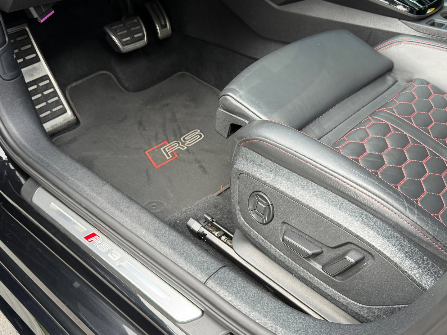 Audi RS 3 Limousine 2.5 TFSI RS 3 quattro Pano|B&O|ACC|BTW|Magnetic-Ride|400PK|Carplay