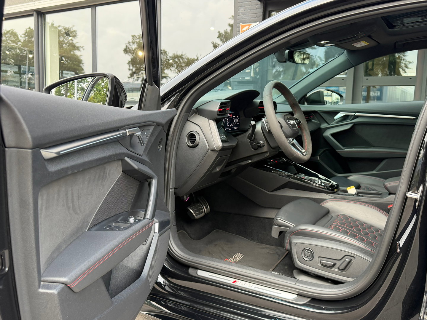 Audi RS 3 Limousine 2.5 TFSI RS 3 quattro Pano|B&O|ACC|BTW|Magnetic-Ride|400PK|Carplay