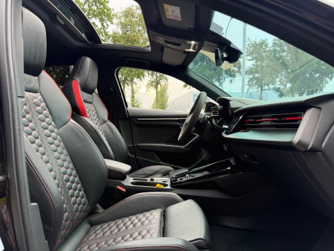Audi RS 3 Limousine 2.5 TFSI RS 3 quattro Pano|B&O|ACC|BTW|Magnetic-Ride|400PK|Carplay
