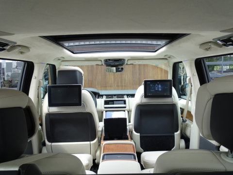 Land Rover Range Rover P400e Vogue 404PK Autobiography / LWB / SVO / Meridian / TV's / alcanatara