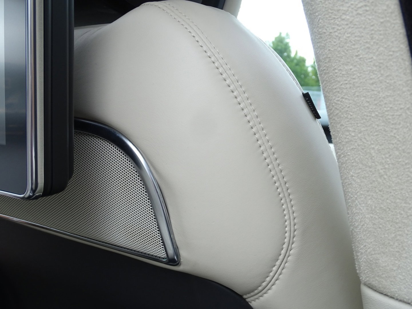 Land Rover Range Rover P400e Vogue 404PK Autobiography / LWB / SVO / Meridian / TV's / alcanatara