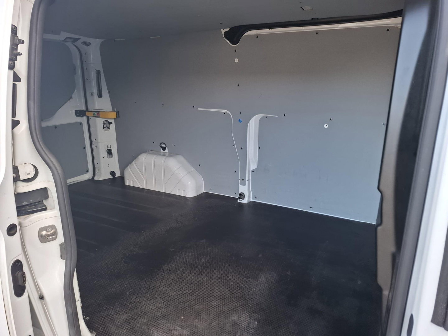 Ford Transit Custom 300 2.0 TDCI L2H1 Trend AUTOMAAT / CRUISE CONTROLE / AIRCO / 3 ZITS