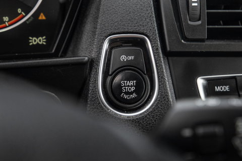 BMW 1 Serie 116i Business+ AUTOMAAT / CRUISE CONTROLE / BLACK LINE / AIRCO / CARPLAY / URBAN