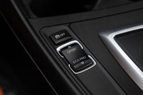 BMW 1 Serie 116i Business+ AUTOMAAT / CRUISE CONTROLE / BLACK LINE / AIRCO / CARPLAY / URBAN