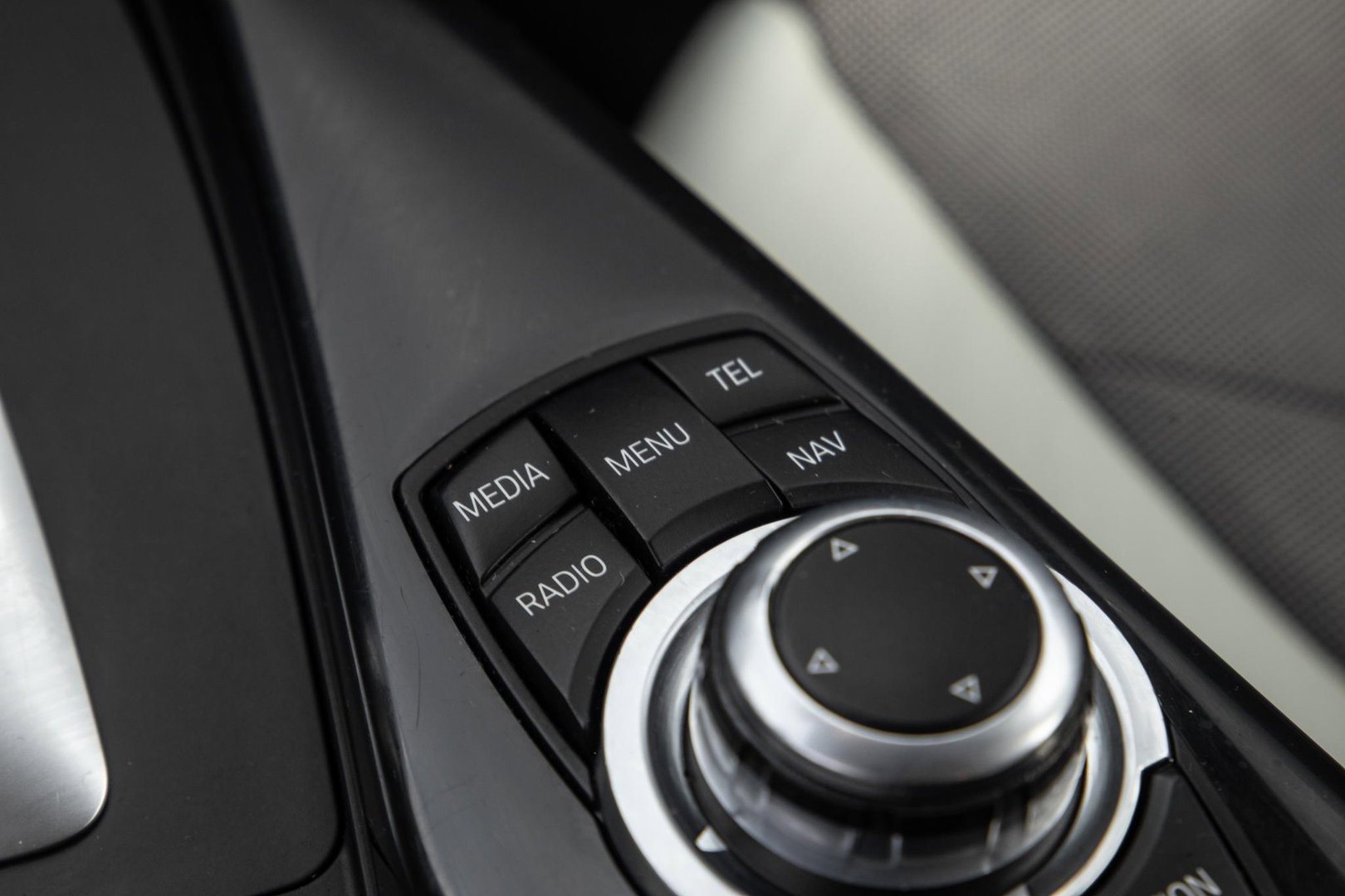 BMW 1 Serie 116i Business+ AUTOMAAT / CRUISE CONTROLE / BLACK LINE / AIRCO / CARPLAY / URBAN